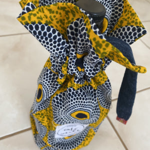 West African Wax Fabric "Kuzas" Wine Bag